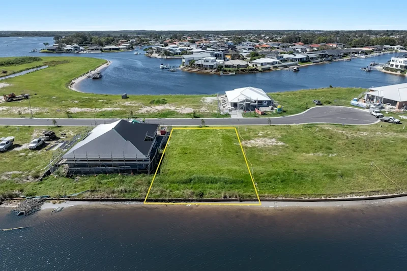 One Of The Last Remaining Waterfront Lots - DA Approved & Ready For You!63007239528835113