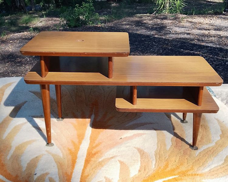 MCM Apollo Furniture Three Tier Coffee Lamp Table62863409930498112