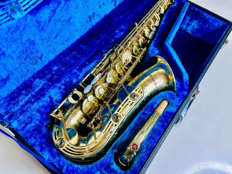 Yamaha YAS-61 Purple Logo Professional Vintage Alto Saxophone