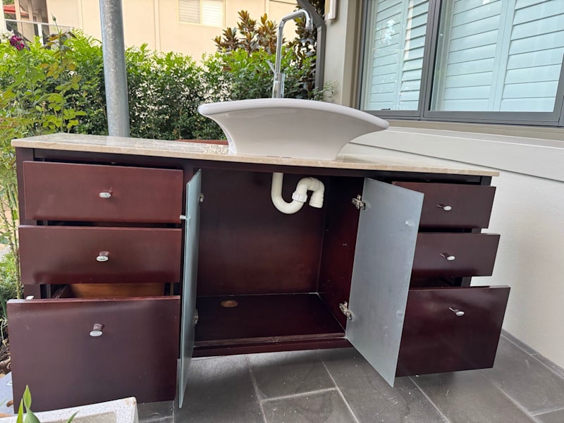 Bathroom Vanity with Stone top, Sink & Tap62863839946627111
