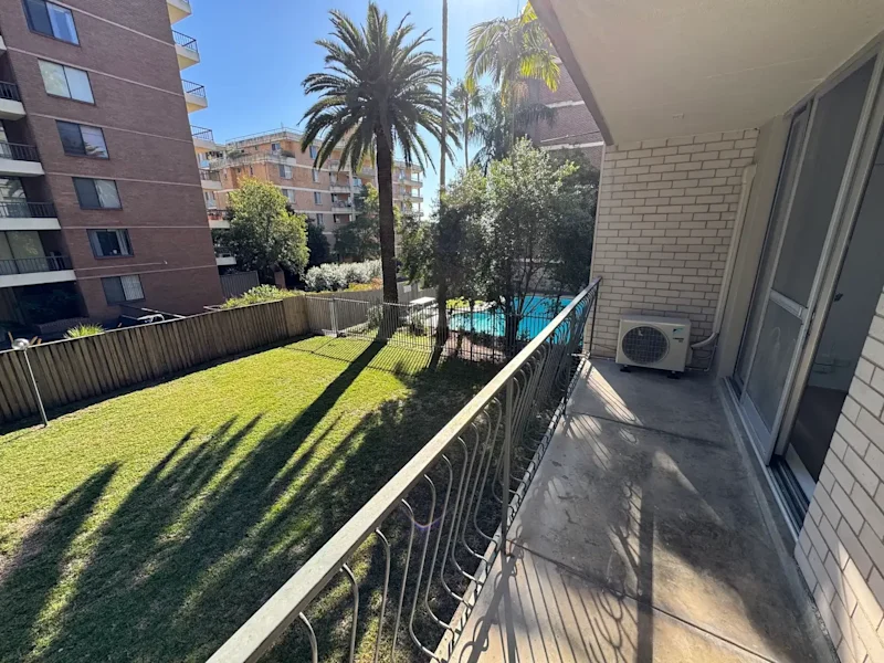 CBD Living63007596131970113