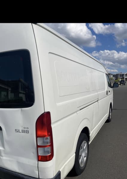 Vans For Rent 62936655568641112