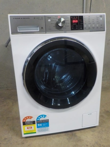 Item 2945 F&P 11kg Washing Machine  (Inc Delivery & Warranty)630169079283221129