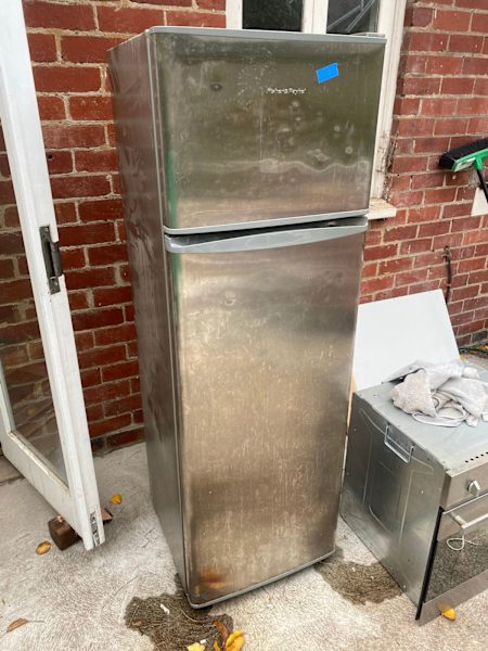 Fridge / freezer63016061833985111