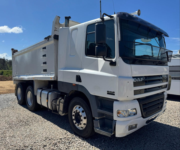 TIPPER HIRE $10062863391836674110