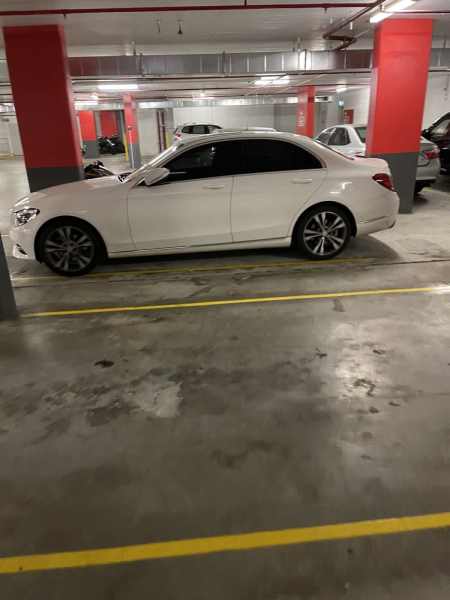 Mercedes benz c200 2015 (mercedes serviced)62933708875266112