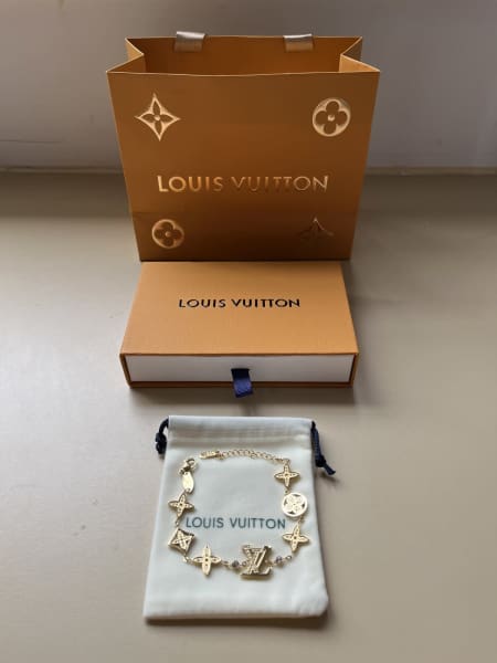 used Pre-owned Louis Vuitton Essential V Women's Bracelet M61084 Metal (Fair), Adult Unisex, Size: One size, Grey Type