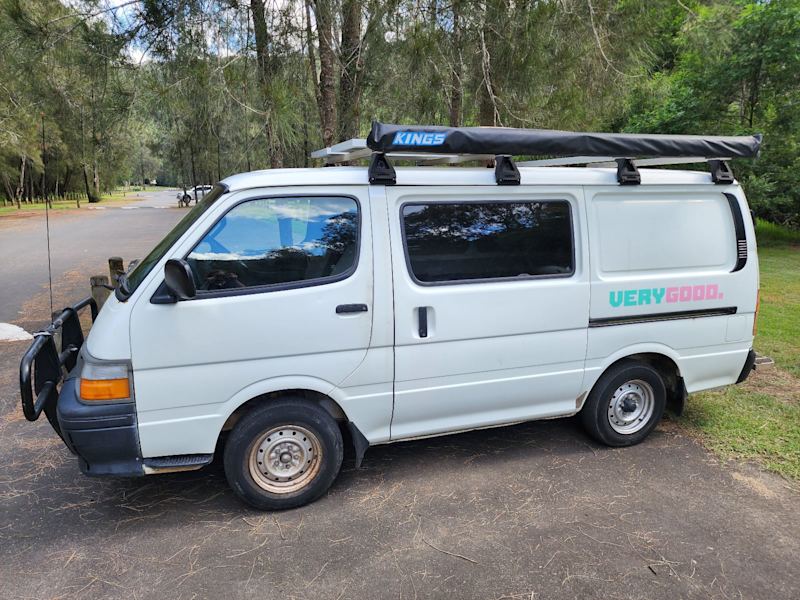 1997 Toyota Hiace Luxury Campervan62882728254595110