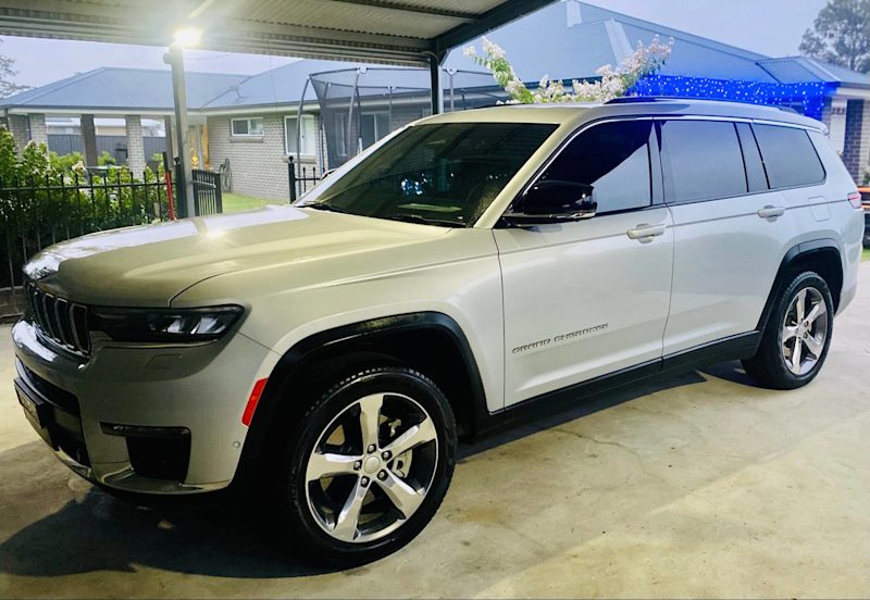 Jeep Grand Cherokee limited 202262934696747779111