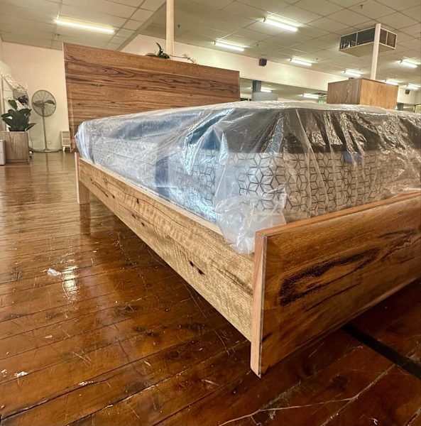 Bunbury Queen Bed62863406512769112