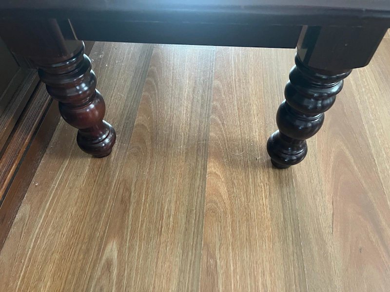 Beautiful coffee table 62929669248514114