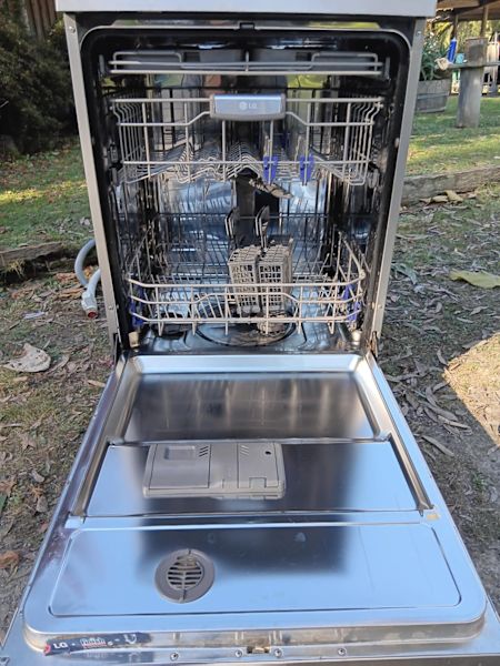 LG Direct Drive Inverter Mod No. LD1482S4 Stainless Steel Dishwasher63016912032131111