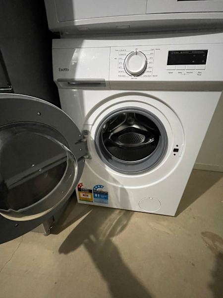 For Sale:  Front Load Washing Machine 8kg63022634058242112