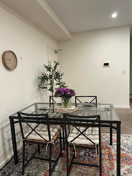 Modern 4-Seater Glass Dining Table with Chairs – Excellent Condition62863383048705112