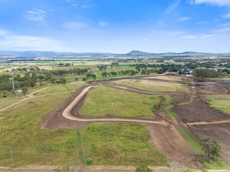 One of the last lots left in Stage 1!63006617264514113