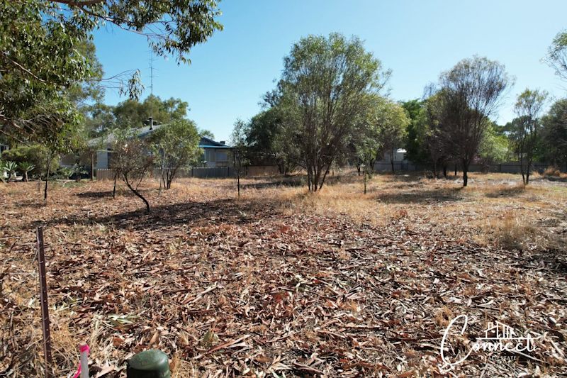 Vacant Land, step right up!62995741027459113