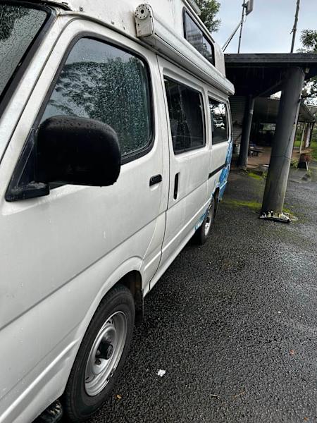 1998 TOYOTA HIACE  5 SP MANUAL 4D LONG VAN63437623369090114