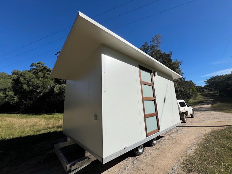 Portable building transportable building 63013787275138114