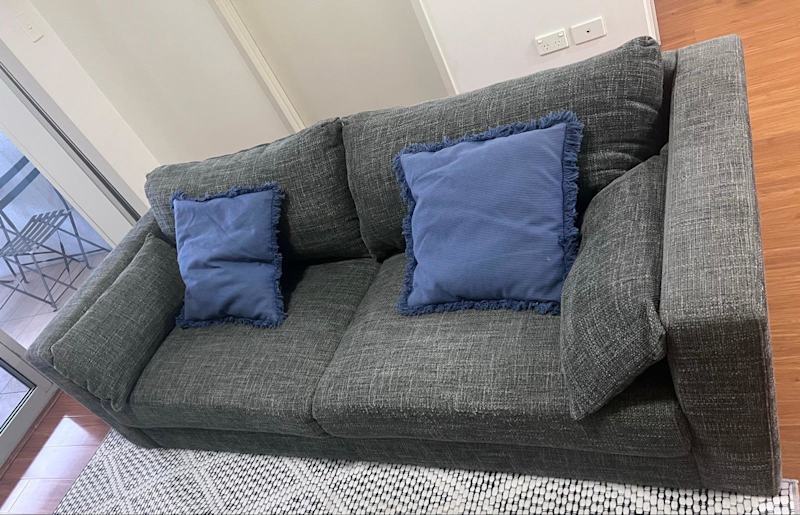 Sofa 3 seater for urgent sale 62863382923267111