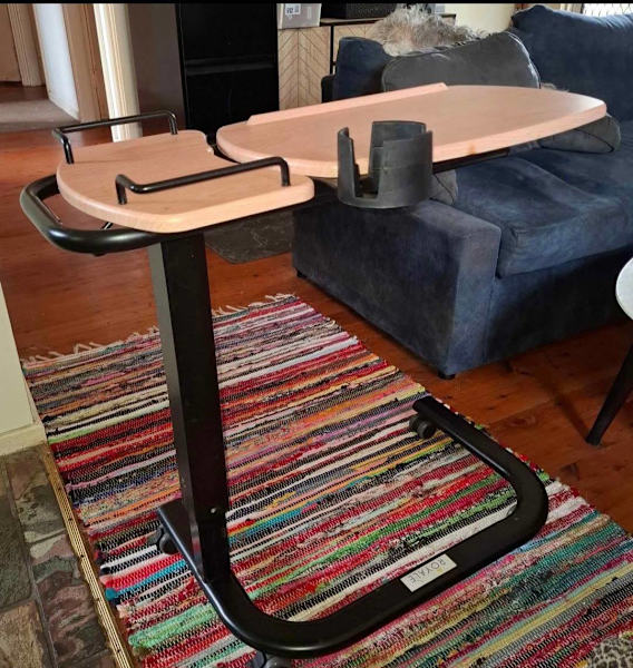 Over bed tilt tray table628647232704021110