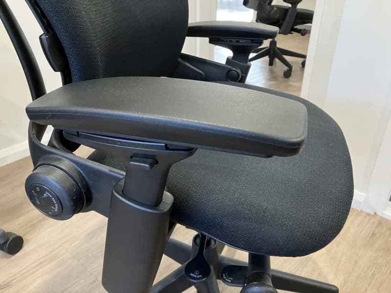 steelcase leap gumtree