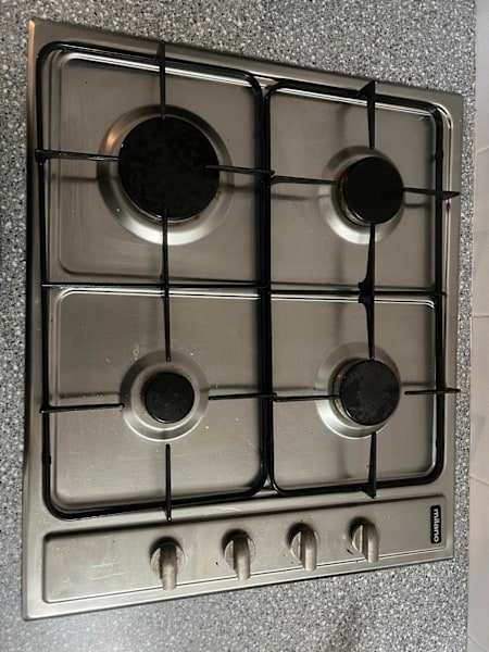 FREEEEEEE Gas Stovetop & electric oven 63014709546626111
