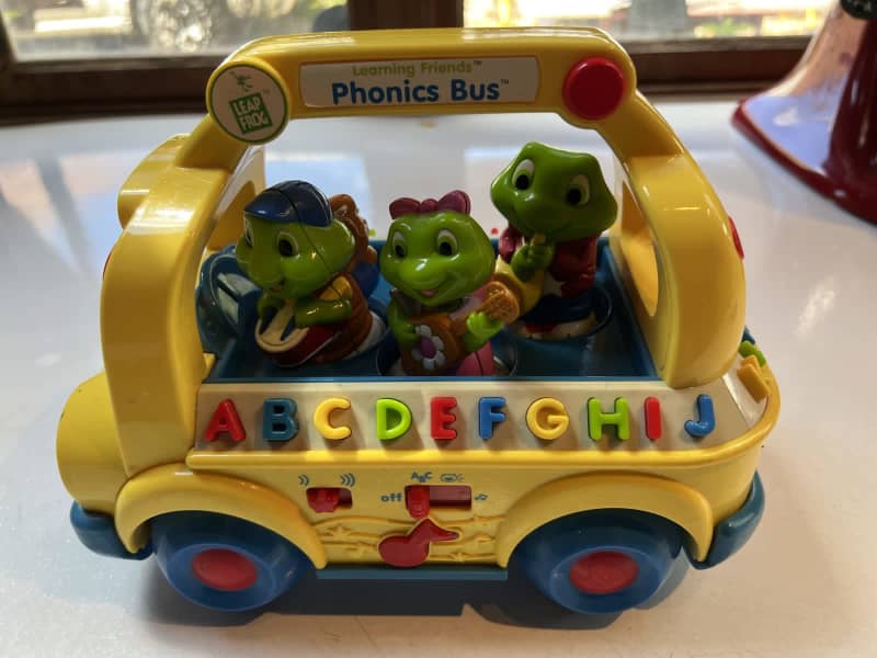 Leapfrog learning friends on sale phonics bus