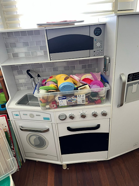 FREE Play Kitchen 65073663043843112