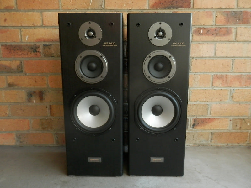 Stereo Sherwood Speakers in Reservoir
