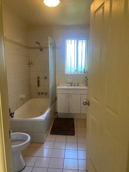 Sharing room for rent available in pendle hil 140 rent 62918283636738113