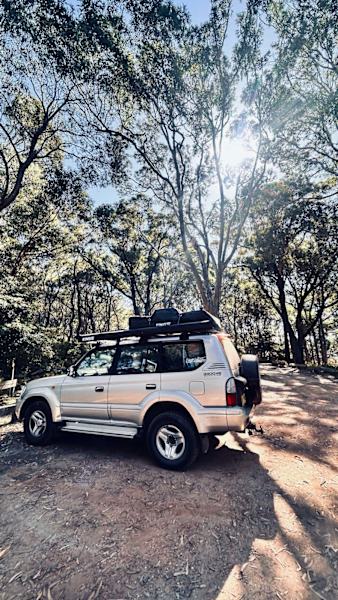Toyota landcruiser prado 200162933710492801110