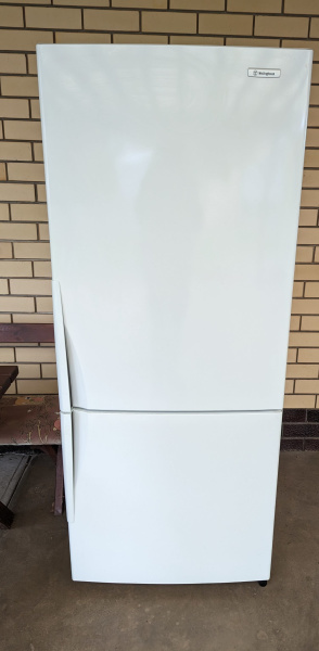 westinghouse 430l bottom mount fridge