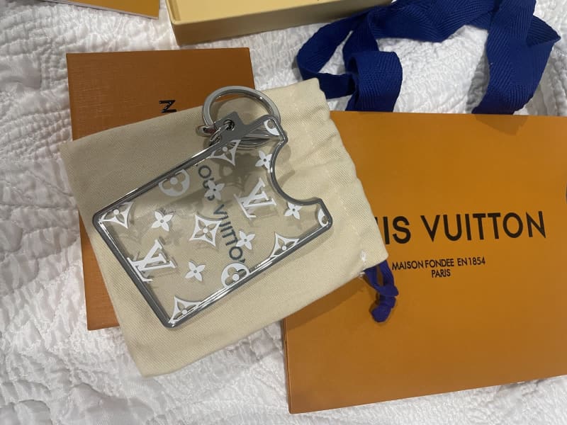 Louis Vuitton key ring travel card holder, Accessories, Gumtree Australia  Clarence Area - Acton Park