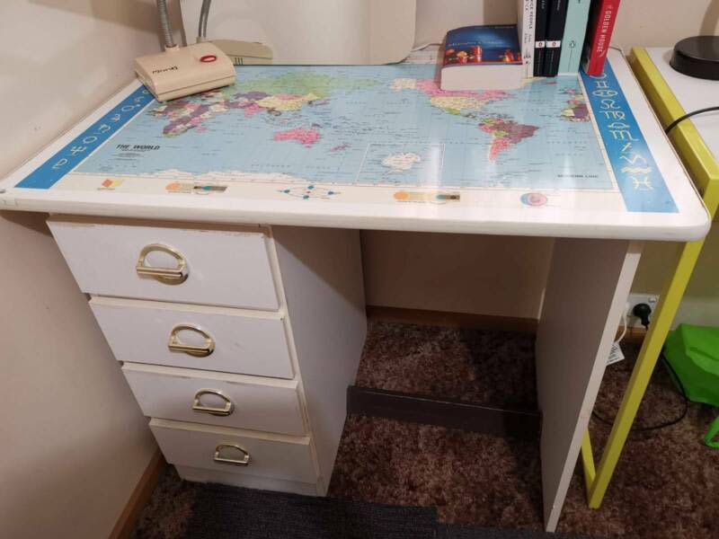 Map for Desk top and other desk and chair62864723876865110