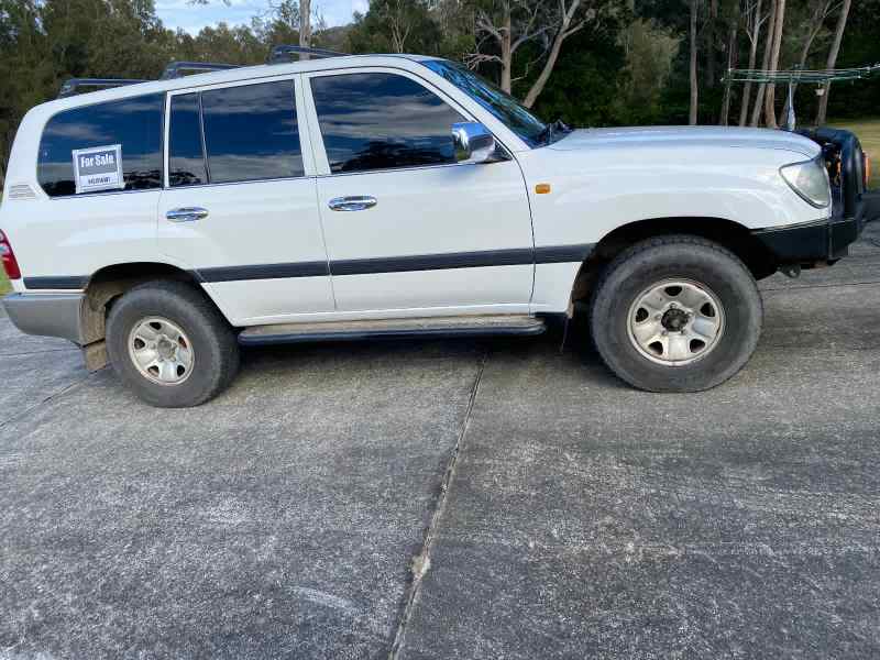 LANDCRUISER GXL SUPERCHARGED (4x4) V8 5 SP AUTO 4D WAGON 200362936660994049111