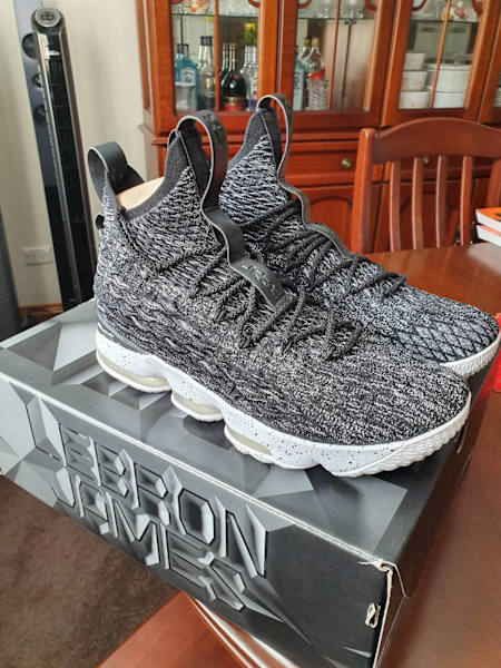 Lebron 15 ashes size 12 Clearance