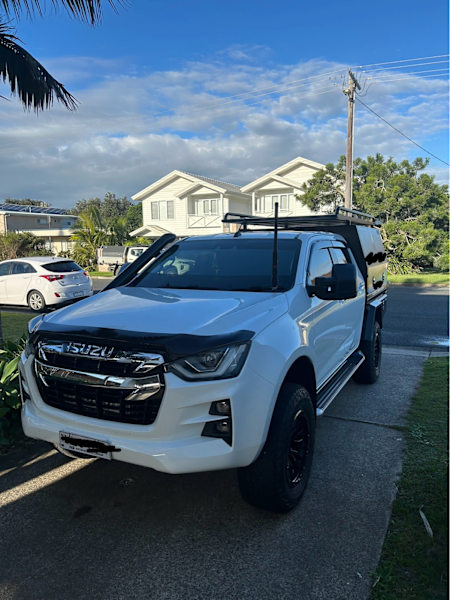 2022 Isuzu dmax 62935690312321113