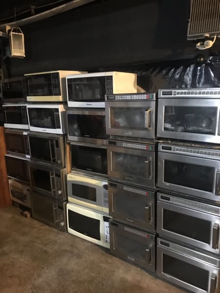  commercial microwaves and domestic in good working order63021282510467111