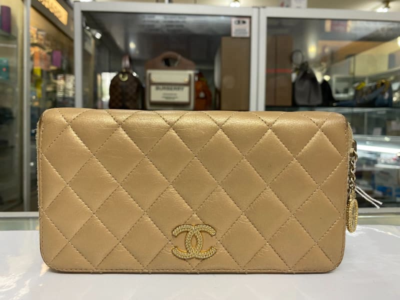 Chanel wallet on chain clutch bag rare 2020 spring summer 7900 RRP  Bags   Gumtree Australia Nedlands Area  Claremont  1315044977