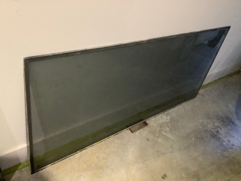 GREY TINTED TOUGHENED SAFETY GLASS -USED- FREE63006839598850113