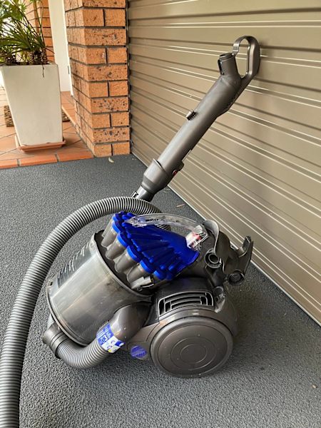 Dyson barrel vacuum cleaner63612125676802112