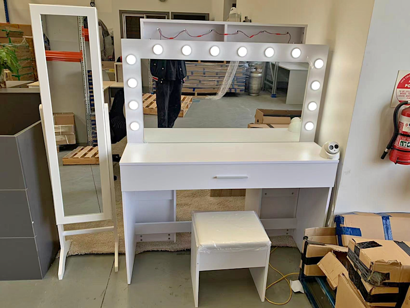 Modern Makeup Table Australia Saubhaya Makeup