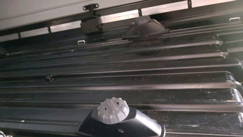 Thule Car roof pod / roof box (480lt), $40 wkd, $70 p/wk62938581981954112