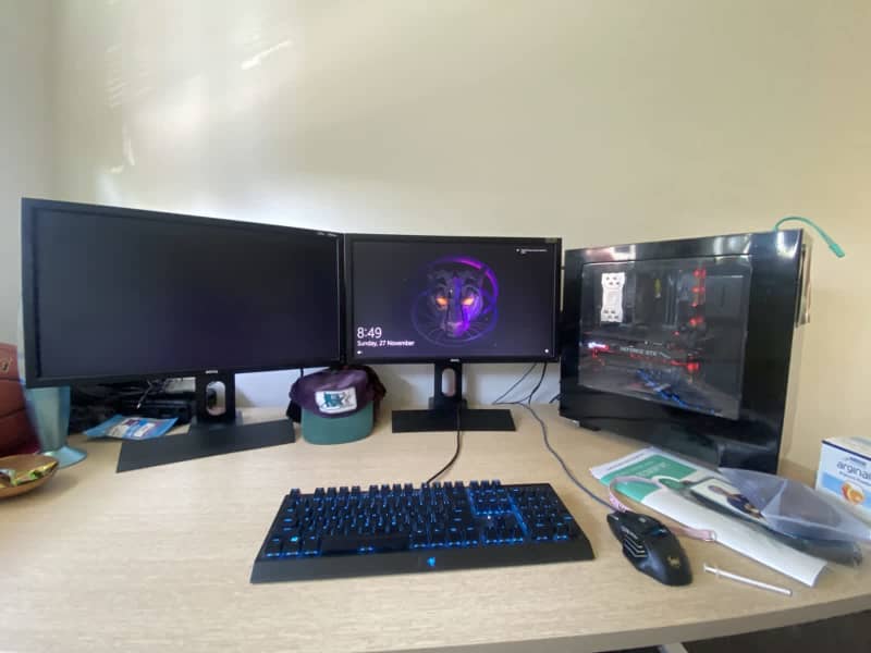 gaming pc with 2 monitors