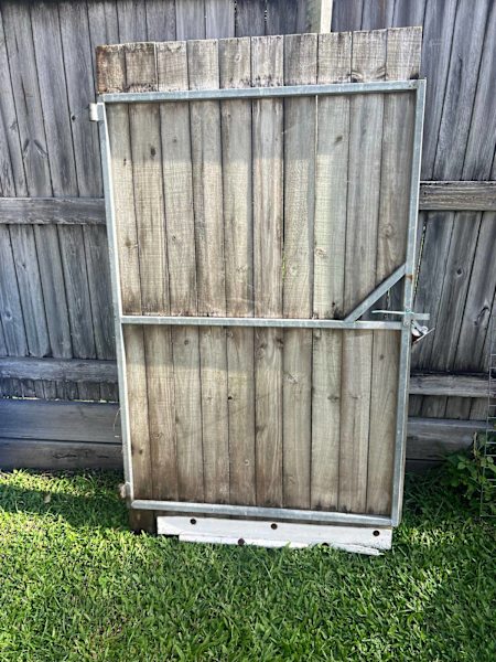 Metal Gate Frame with hinges63012444478977111