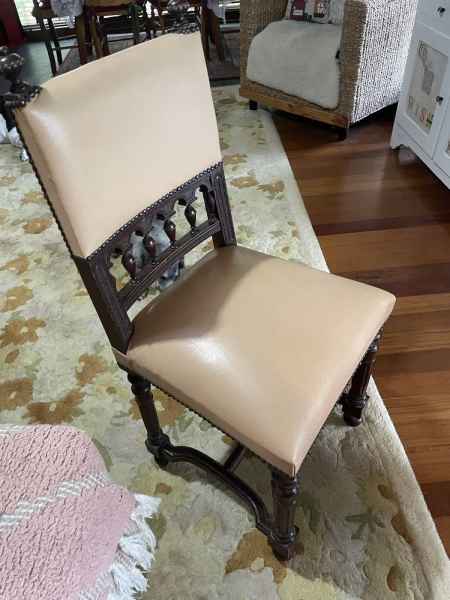 Dining chair. Top condition $50628634090214421128
