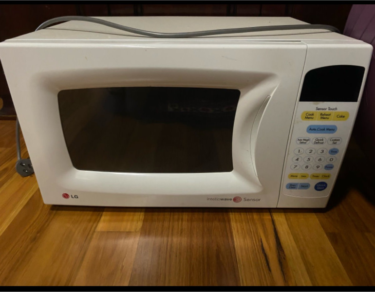 LG microwave $60630133487918111120