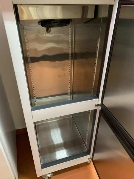 Upright Refrigerators and Freezers63016487708546112