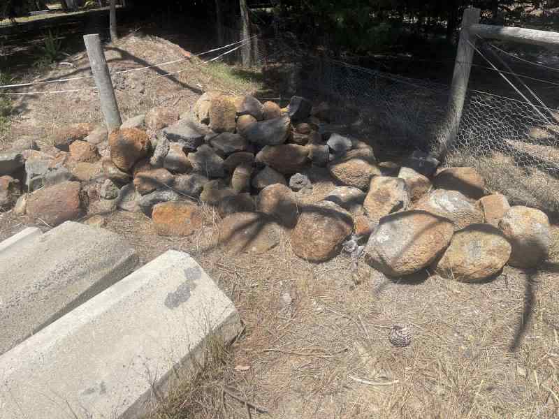 FREE Rocks. Landscaping  / retaining wall etc63006768981891111