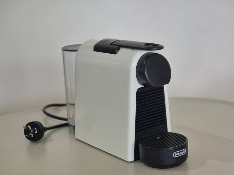 Nespresso coffee machines/ Essenza Mini Capsule Coffee Machine White63470140282497114